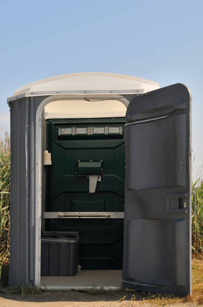 Best Porta potty delivery and setup  in Foley, MN